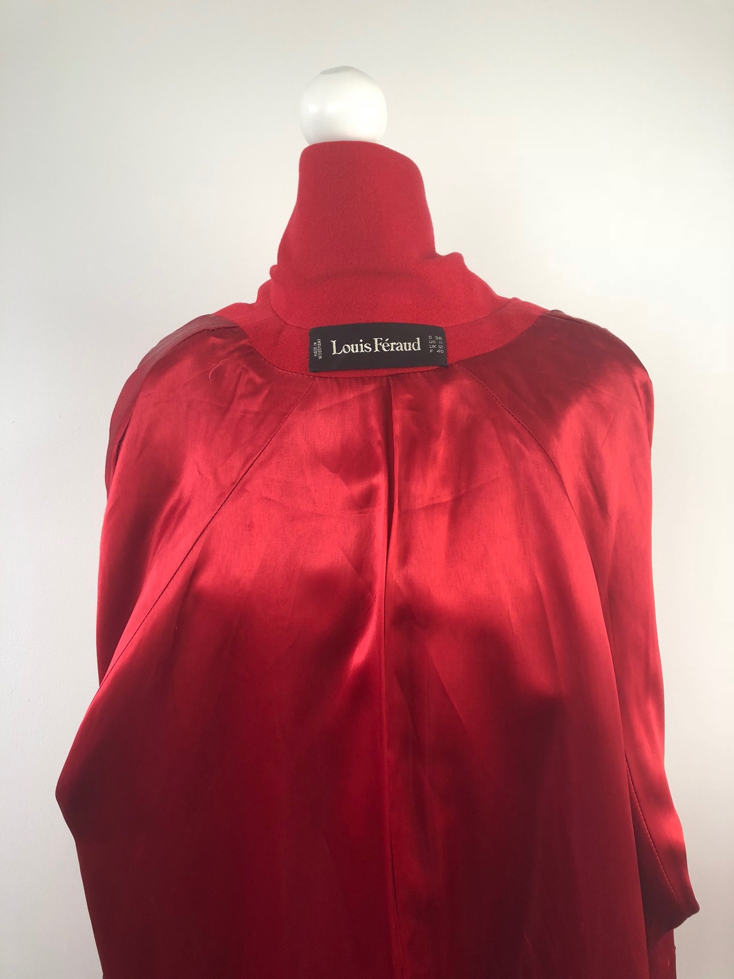 Louis Feraud - Red Cashmere Blazer Sz 10 – Current Boutique