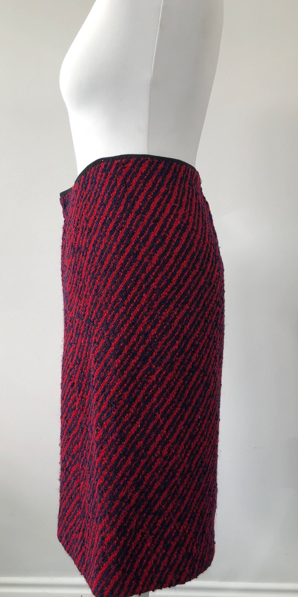 CHANEL Tweed Pencil Skirt Vintage Red Midnight blue