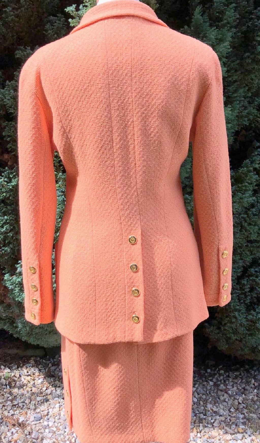 CHANEL Suit Tweed Bouclé Vintage Circa 1981 - Chelsea Vintage Couture