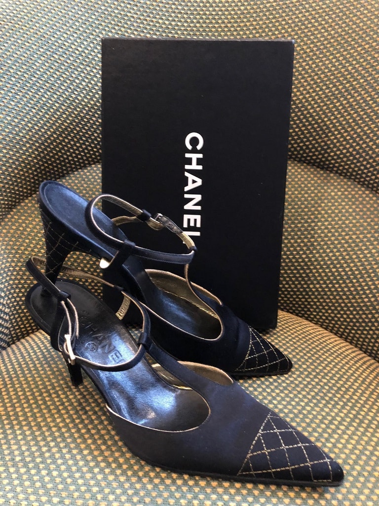 vedtage medley Ruddy Chanel Slingback High Heels Shoes Satin CC Logo - Chelsea Vintage Couture