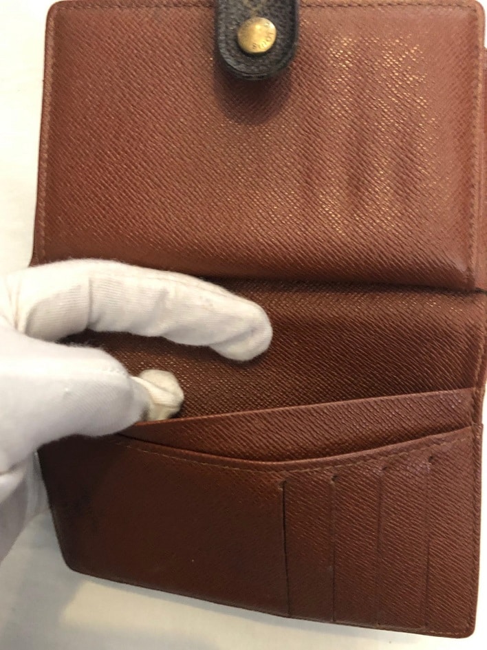 Louis Vuitton 2019 LV Monogram Card Case - Brown Wallets
