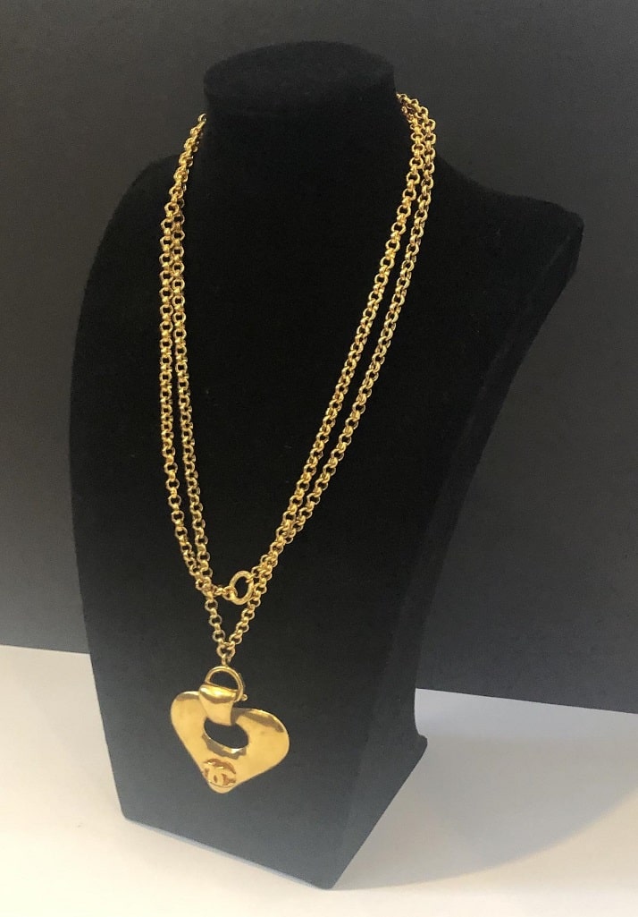 Chanel 22C Giant Heart Locket Pendant Necklace 66949