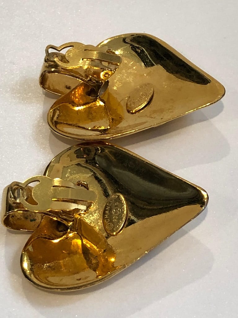 CHANEL CC Heart Clip-On Earrings Large Gold 1993 - Chelsea Vintage