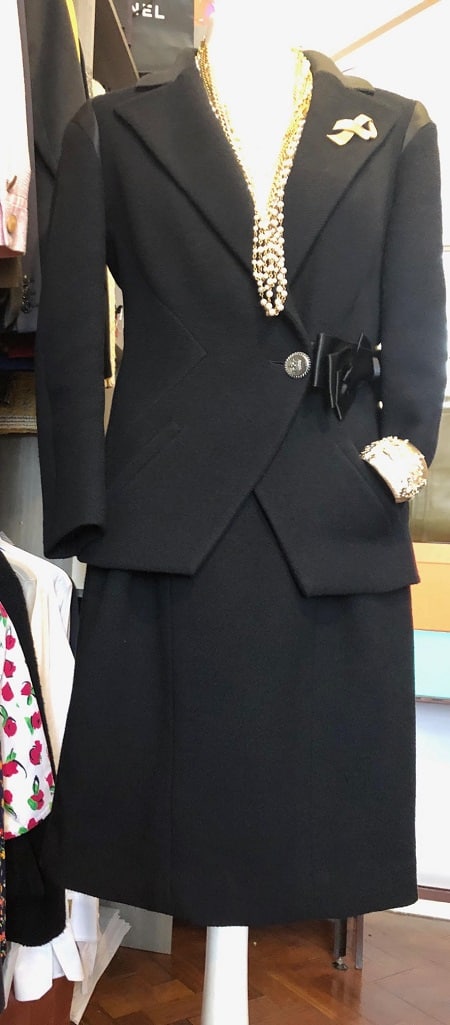 Chanel Suit 2000 Runway Black Wool Silk Vintage Skirt and Jacket Bow CC  Button - Chelsea Vintage Couture