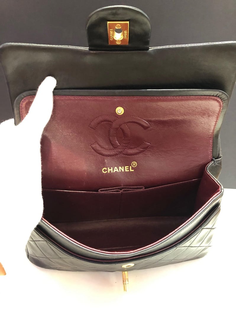 chanel handbag black chain