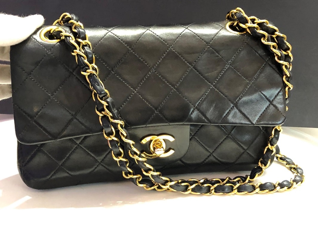 Chanel Classic Flap Bag Medium Silk  lÉtoile de Saint Honoré