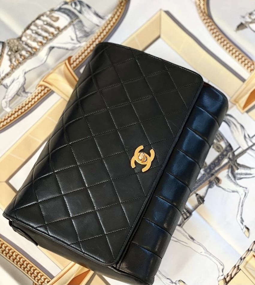 CHANEL ELEMENTARY CHIC QUILTED MEDIUM FLAP BAG UNBOXING & FIRST
