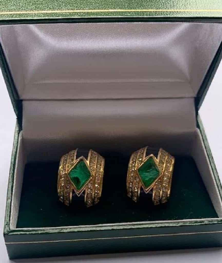 Laurie & Morgan Grade Origami Owl Designers - ~How perfect are these Silver  Elf Clara Stud Earrings! These beautiful earrings feature Royal Green  Swarovski Crystals and are inspired by the classic 2003