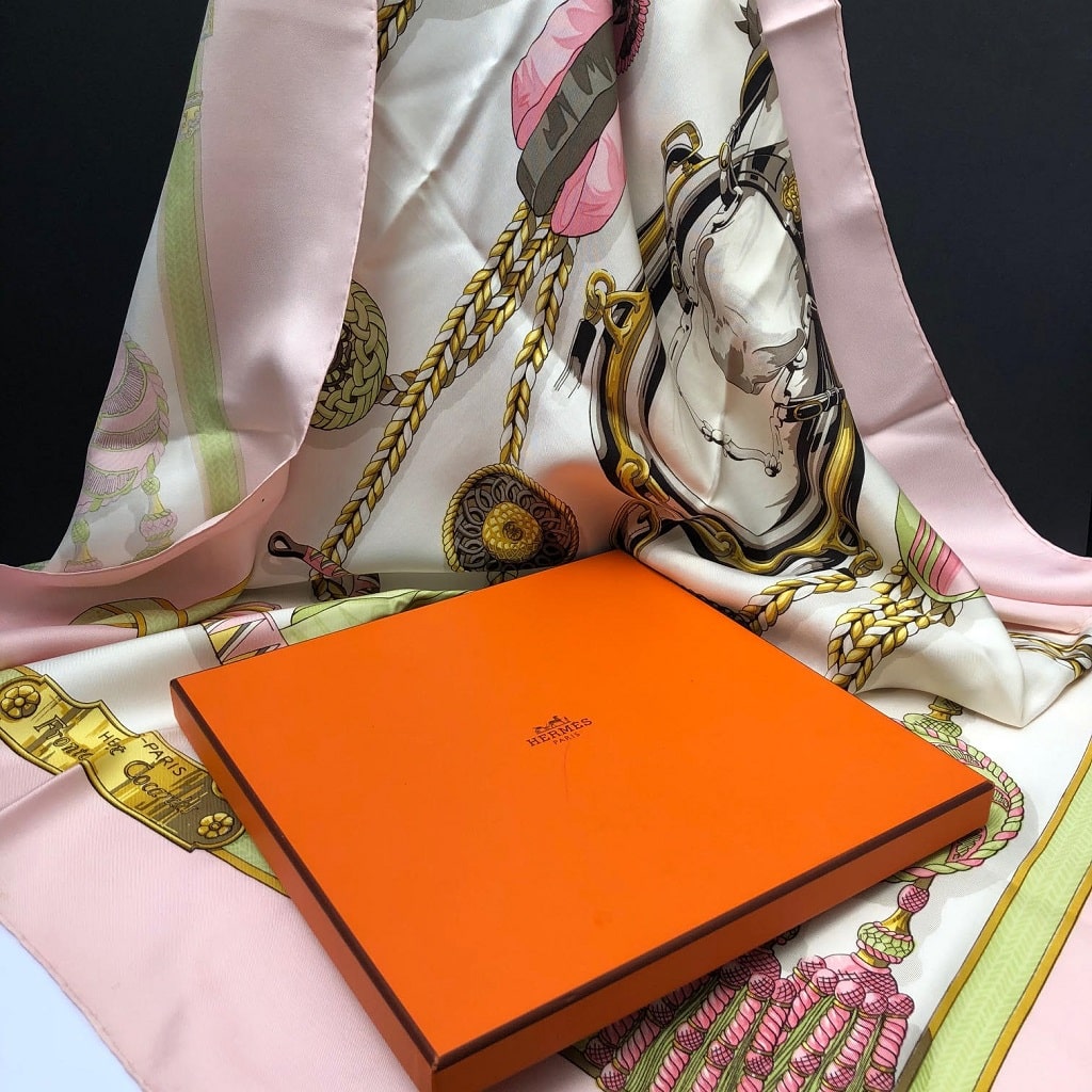 Hermès Scarves by Caty Latham – Exquisite Artichoke