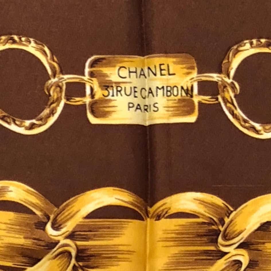 CHANEL Scarf Vintage CC Logo Gold Chain Links Silk 1990s - Chelsea