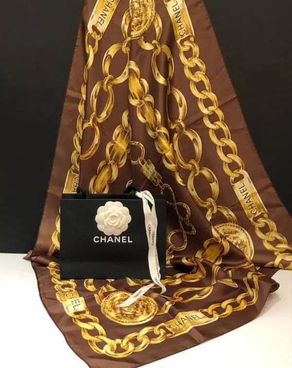 CHANEL Scarf Vintage CC Logo Gold Chain Links Silk 1990s - Chelsea