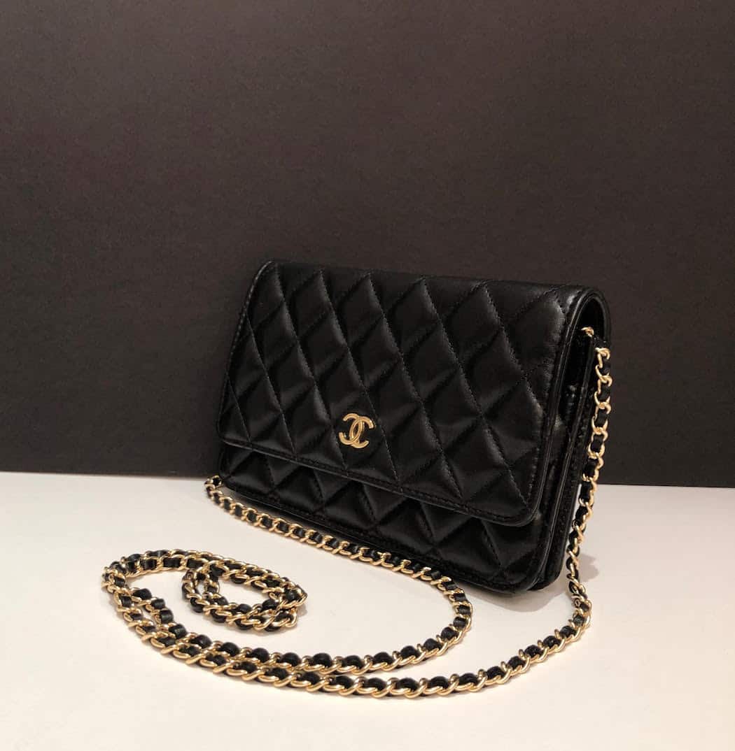 chanel small wallet on chain black