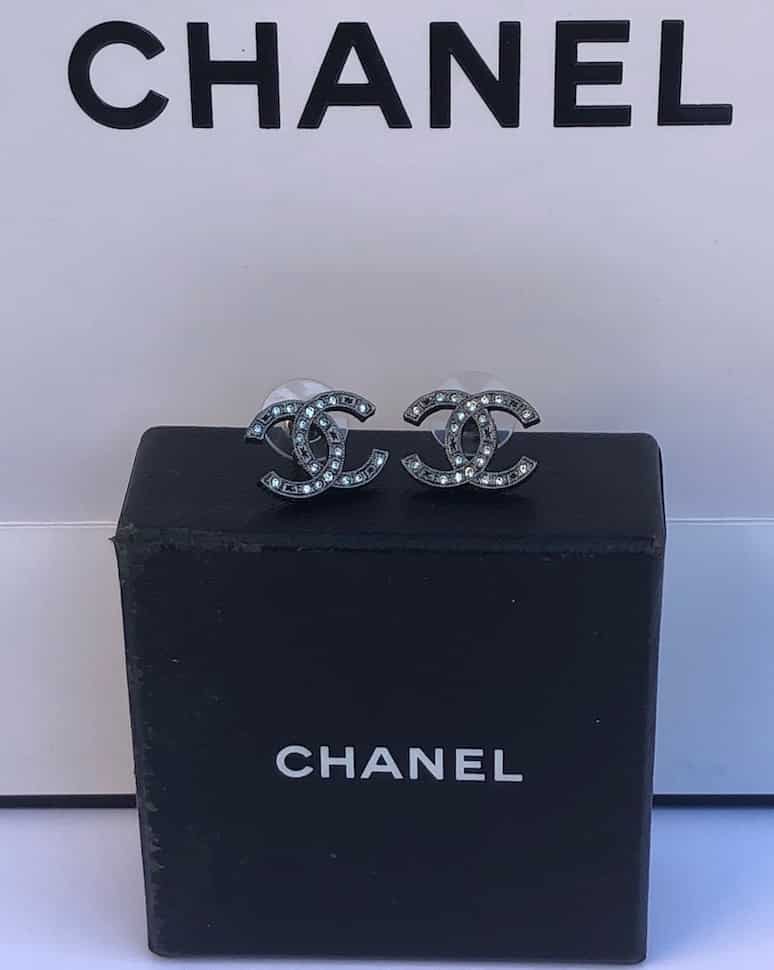 chanel cc earrings silver