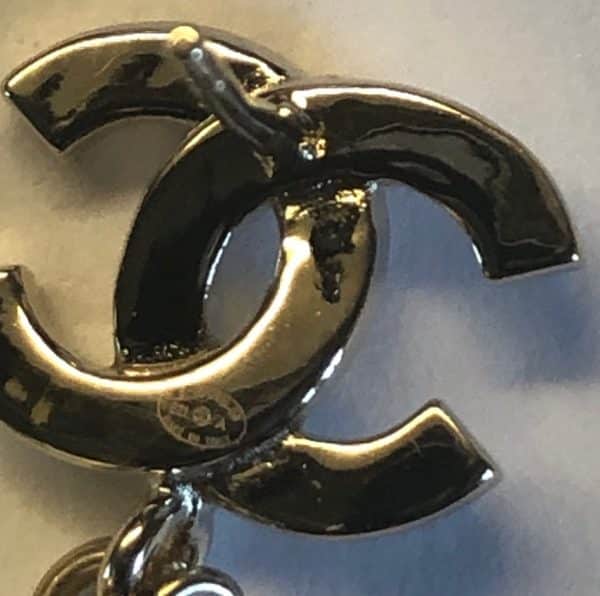 CHANEL CC Logo Teardrop Earrings Pearl Black & Strass - Chelsea Vintage ...