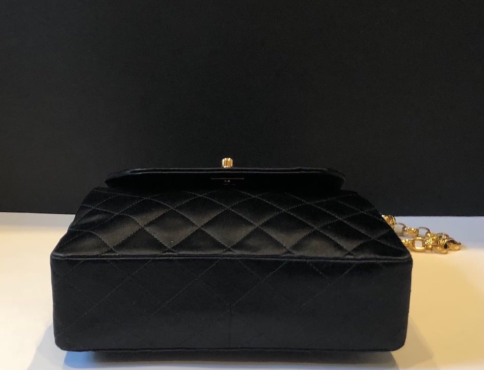 Lot - Chanel Vintage Black Quilted Shoulder Bag 1990s
