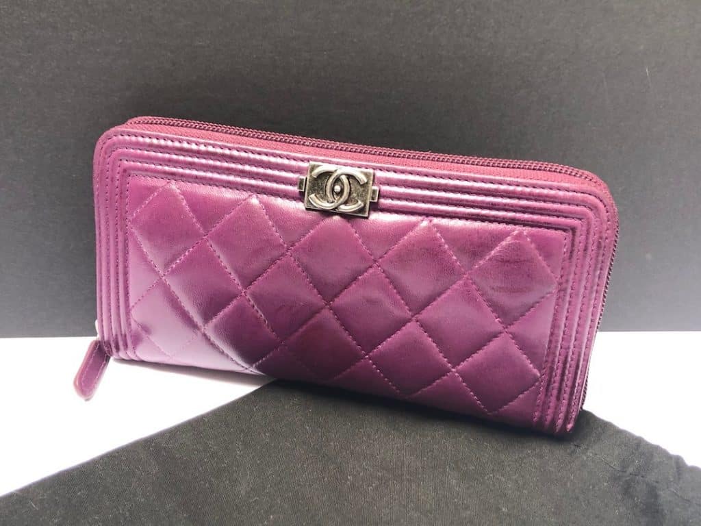 Boy leather wallet Chanel Purple in Leather - 33248864