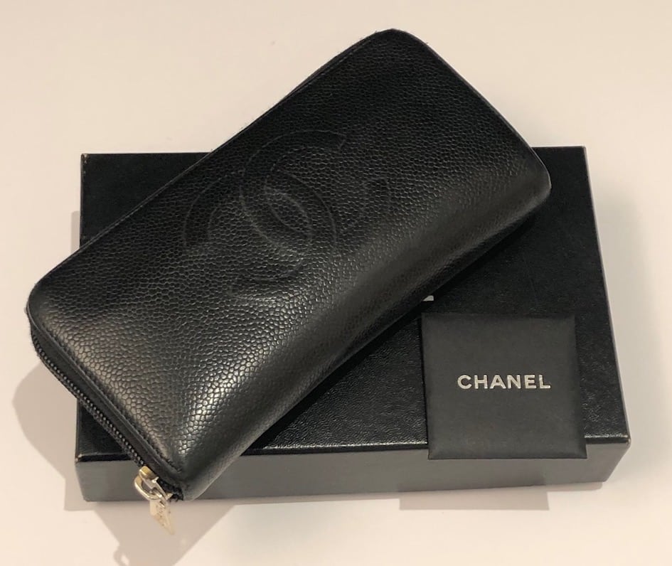 CHANEL Wallet Black Caviar Quilted CC Logo Long Vintage - Chelsea Vintage  Couture