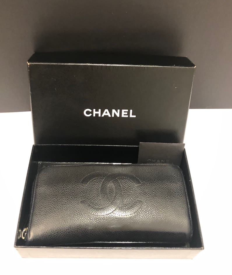 Vintage CHANEL Black Leather Wallet With Large CC Stitch Mark. 