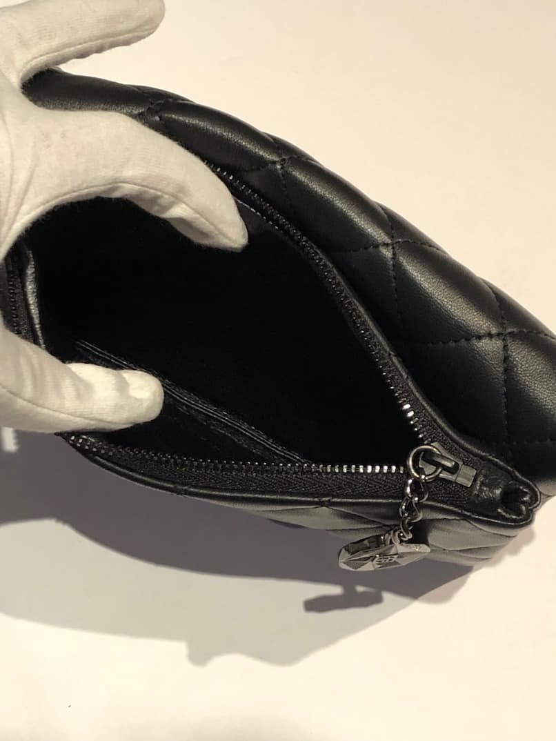 CHANEL 19 Handbag Back Pocket CC lock Quilted Black Crossbody