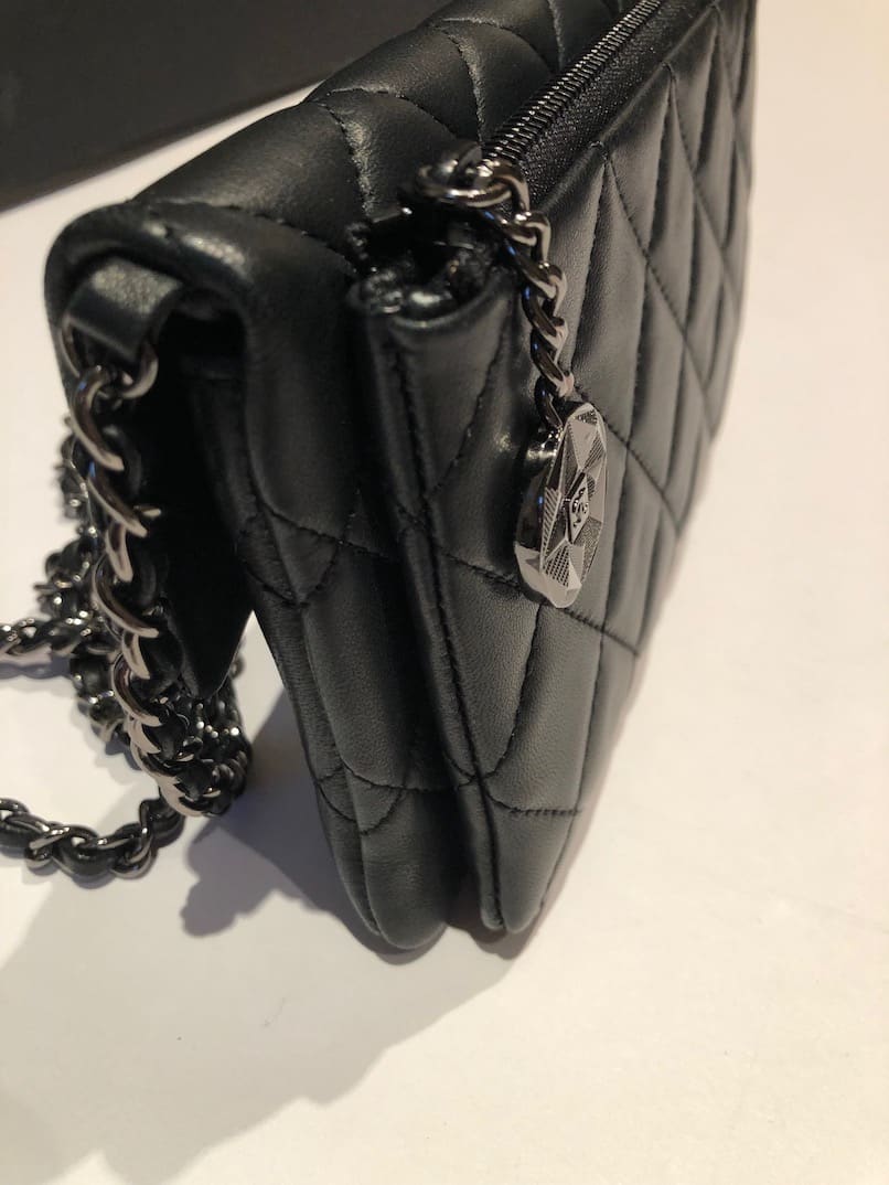 Chanel Lipstick Cc Logo Wallet On Chain Flap 222195 Black Cross Body Bag