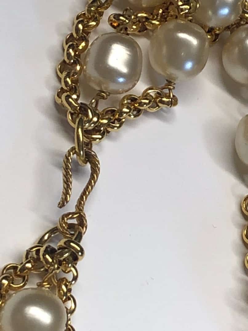 Chanel Vintage 1993 Faux Pearl Chunky Chain Link Necklace
