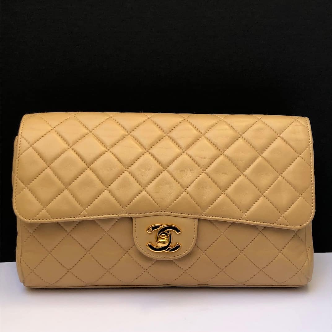 Timeless/classique leather handbag Chanel Beige in Leather - 31910059