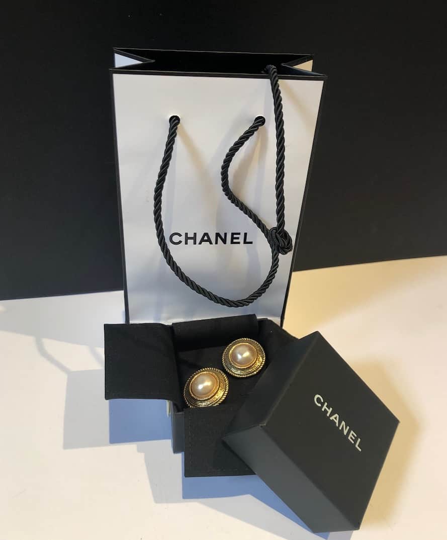 CHANEL Vintage Classic Gold & Pearl Circular Earrings 1985 - Chelsea Vintage  Couture