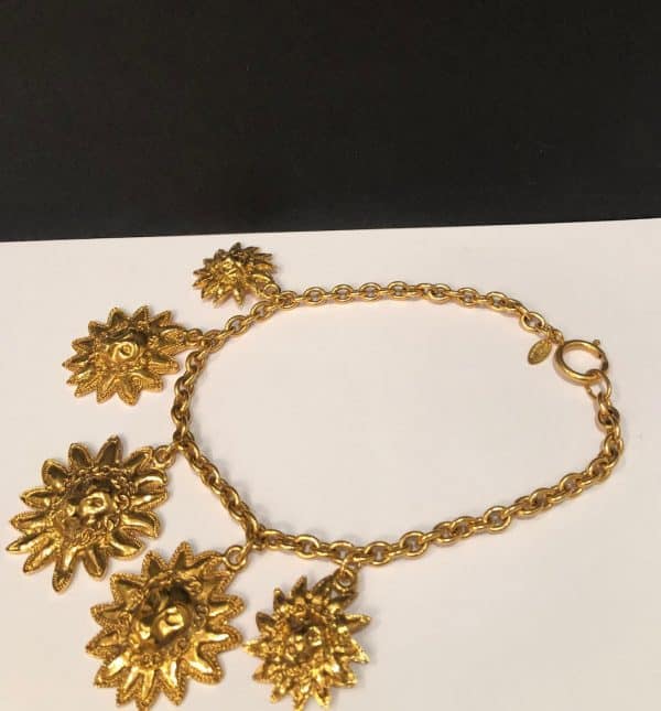 Chanel vintage pre-owned jewellery