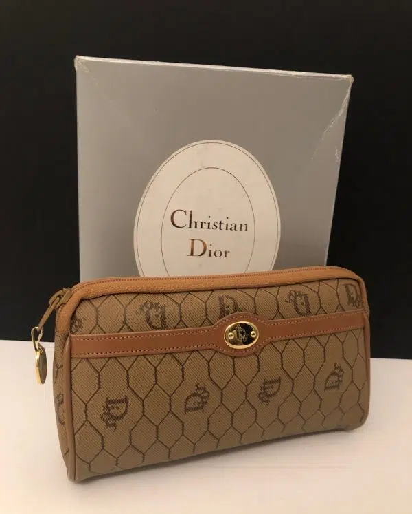 【美品】Chistian Dior  vintage handbag Christian Dior CD logo Vintage Shoulder bag in Good