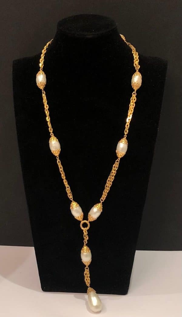 Chanel pre-owned vintage necklace