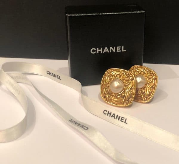 Chanel baroque earrings