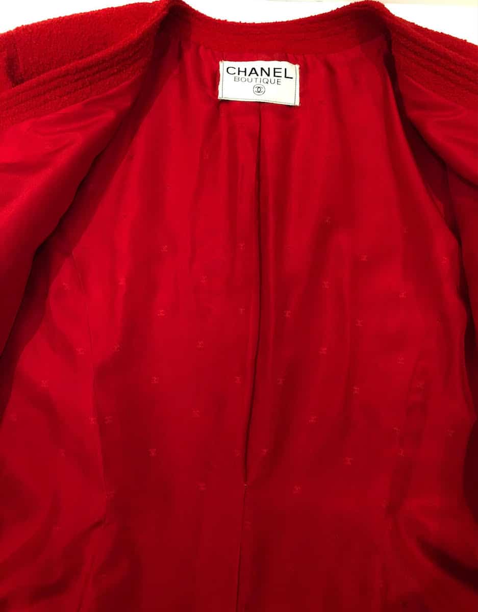 ICONIC CHANEL VINTAGE 1990 RED BRAID TRIM CC BUTTONS TWEED JACKET COAT 40  US 8