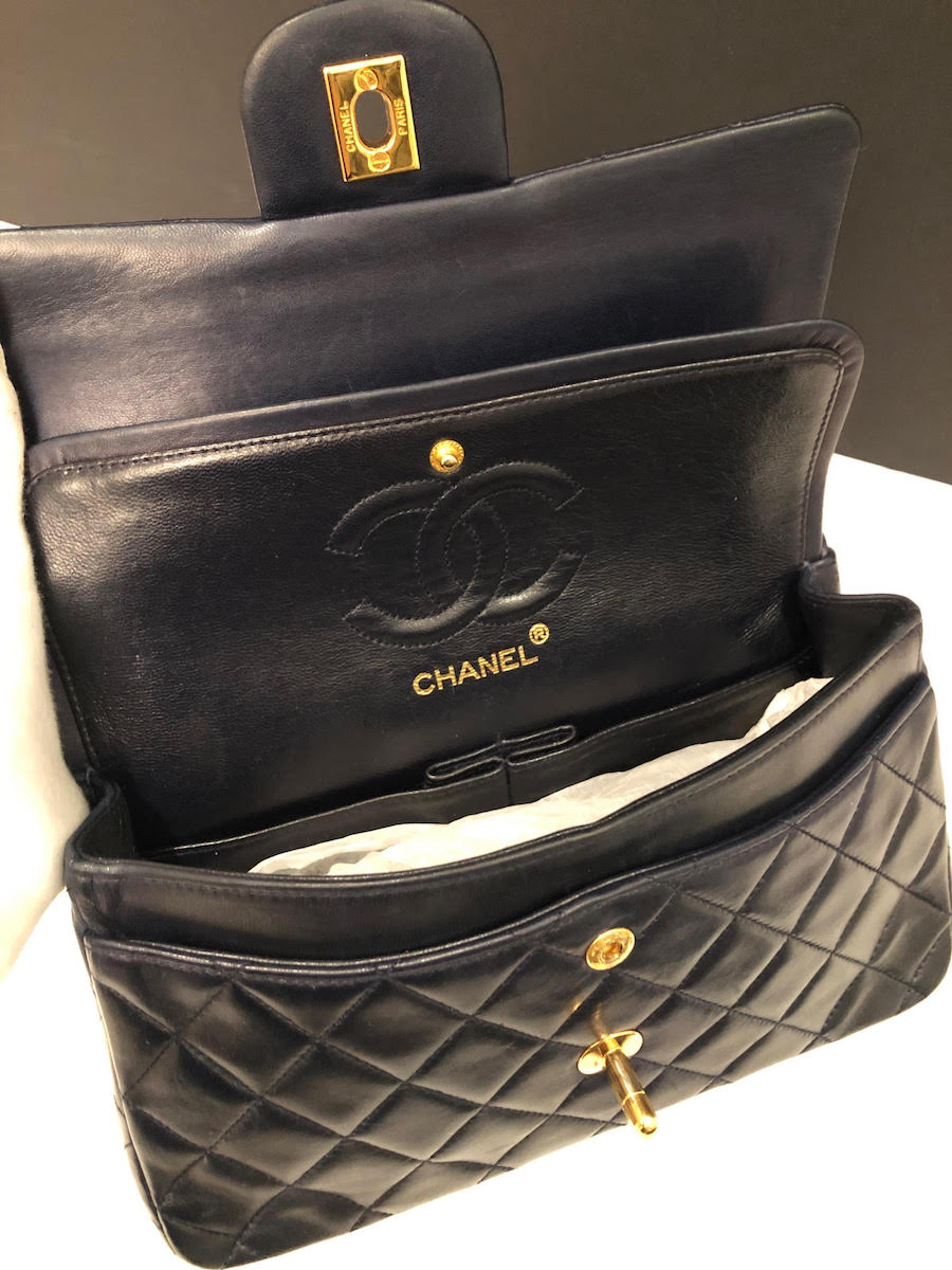 Chanel Small Chic Quilt Flap Bag - Black Shoulder Bags, Handbags -  CHA956945