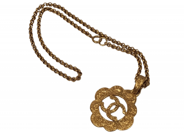 Chanel chain medallion necklace