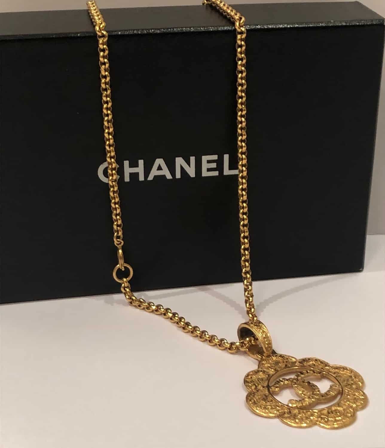 gold chain chanel necklace silver