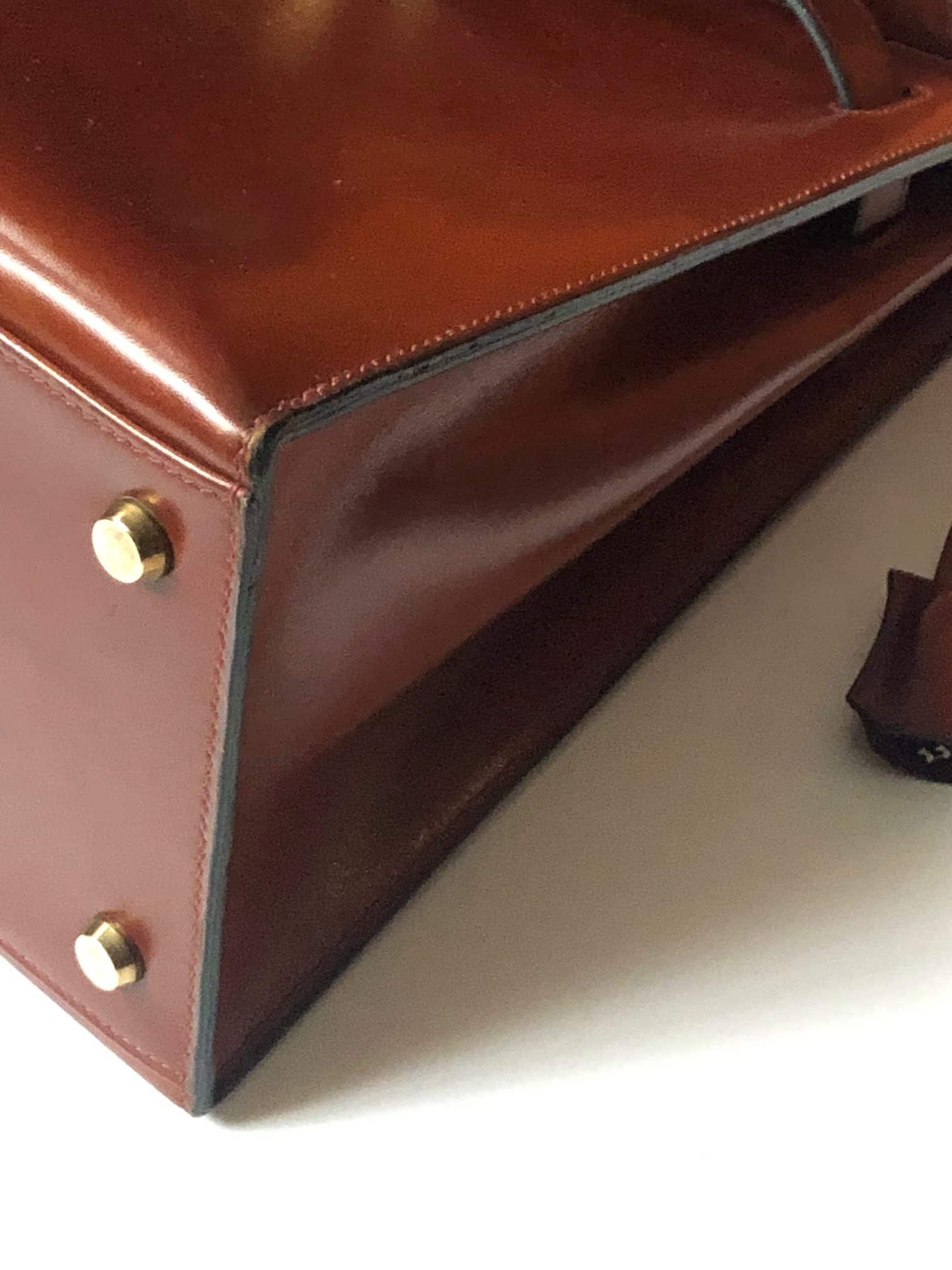 HERMÈS Vintage Kelly 32 Box Calf Sellier Leather Gold Hardware