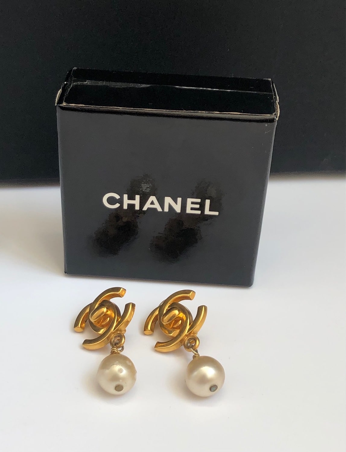 small chanel stud earrings