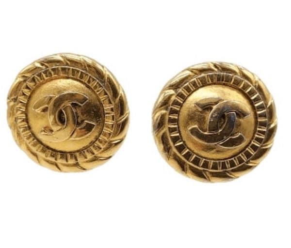 chanel vintage cc logo round gold textured earrings w/box c.1984 1992