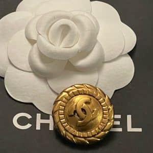 chanel vintage cc logo round gold textured earrings w/box c.1984 1992