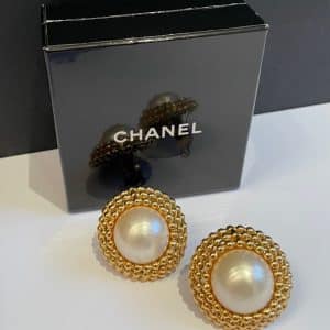 chanel vintage large gold rope & pearl coco chanel earrings w/box c.1971