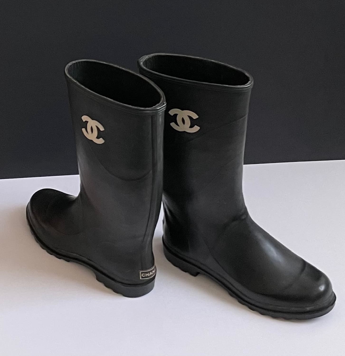 CHANEL Wellington CC Logo Black Rubber Chanel Boots Fall-Winter C.1980.