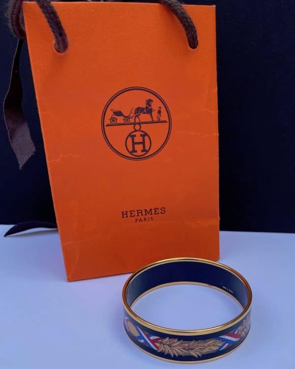 hermÈs 1970s printed blue white red enamel gold tone bangle bracelet 18k vintage