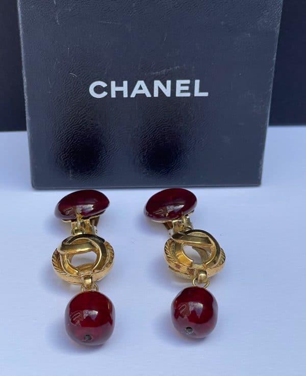 chanel vintage ruby gripoix drop earrings cc logo gold sphere c.1970s w/box