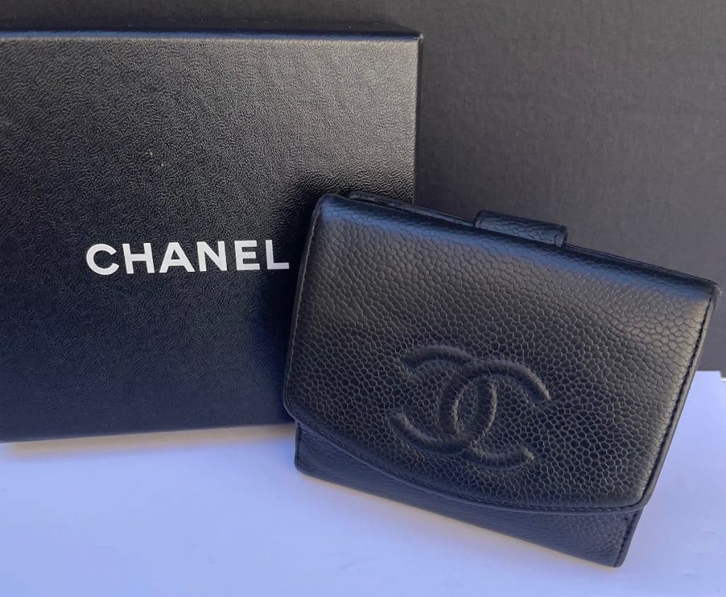 小物 CHANEL CC Mark Wallet Caviar Skin Black Chanel Coco Mark Caviar Skin 1996-1997 Long Wallet Calf