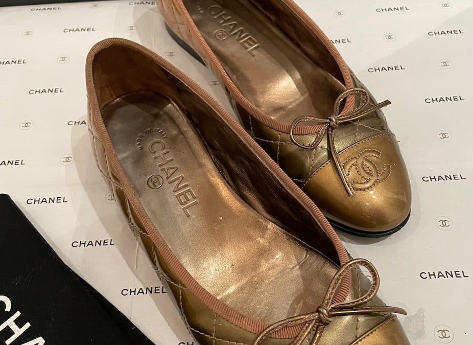 CHANEL Rare Ballet Flat CC Logo Matelassé Quilted Shoes Gold & Bronze