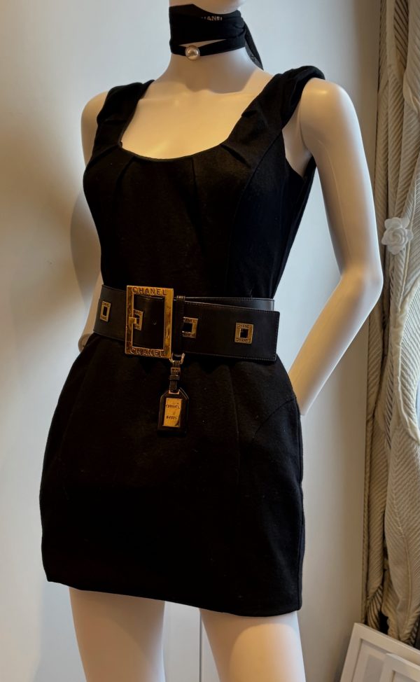 chanel vintage black & gold logo belt rare runway collection fall/winter 1992 1993