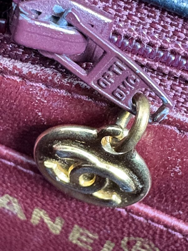 chanel vintage diana navy shoulder flap bag c.1991 1994