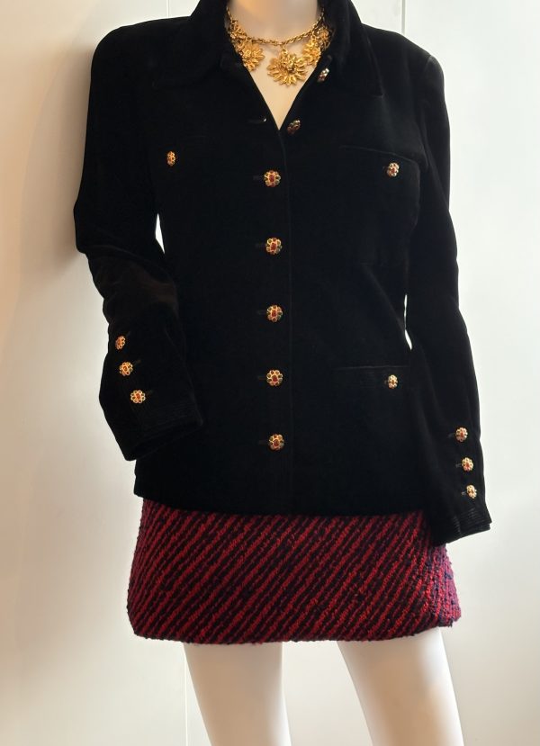 chanel vintage f/w 1996 runway black velvet jacket gold red green gripoix buttons 96a