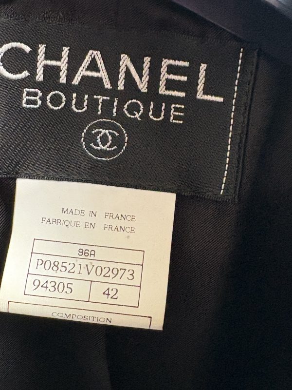 chanel vintage f/w 1996 runway black velvet jacket gold red green gripoix buttons 96a