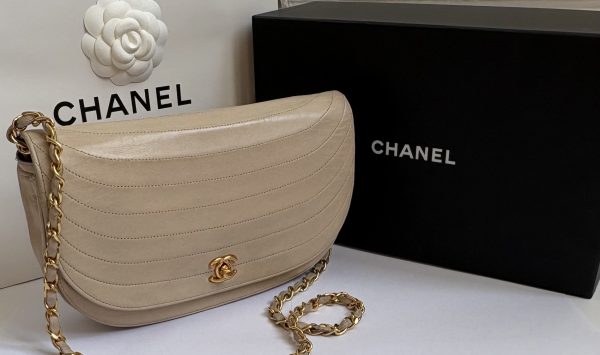 chanel vintage half moon cream leather handbag 24k ghw c.1986